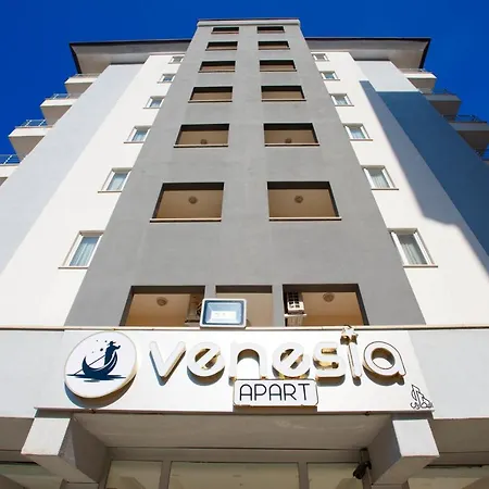Venesia Aparthotel Kasustu